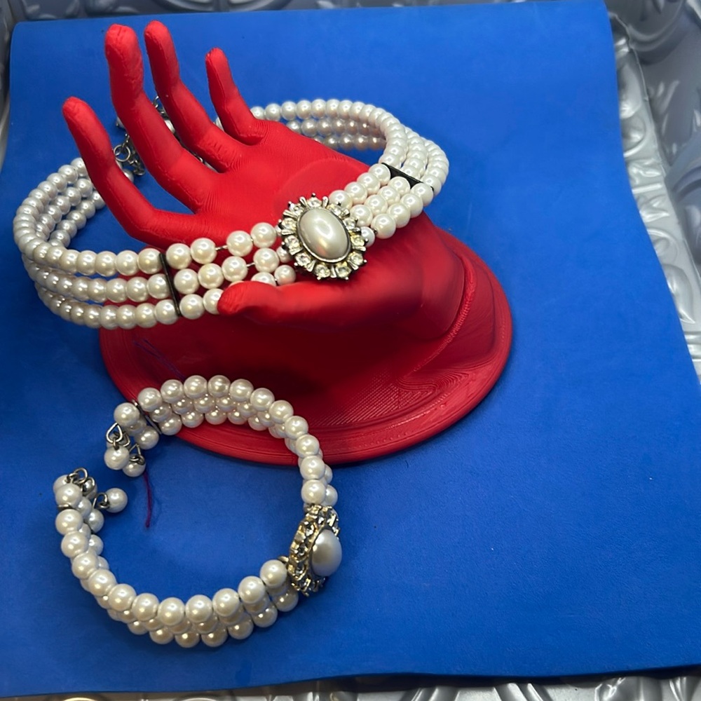 📍 📍 Crystal tone Elegant‎ Pearl Beaded choker Necklace